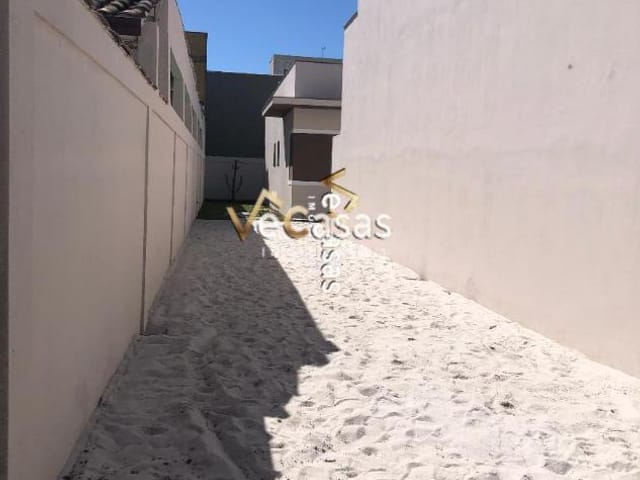 Casa com 100m² 3 quartos e 2 banheiros, à venda, no bairro Terra Firme em Rio das Ostras