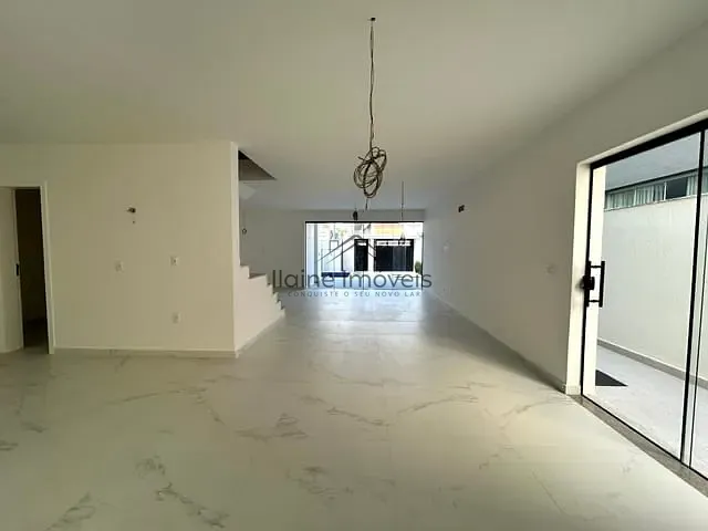 Casa com 175m² 3 quartos e 4 banheiros, à venda, no bairro Recreio dos Bandeirantes em Rio de Janeiro