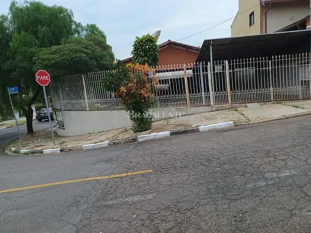 Casa 3 quartos e 2 banheiros, à venda, no bairro Nova Vinhedo em Vinhedo