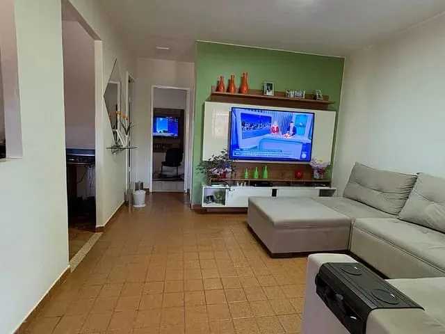 Casa 3 quartos e 1 banheiro, à venda, no bairro Valparaiso II em Valparaíso de Goiás