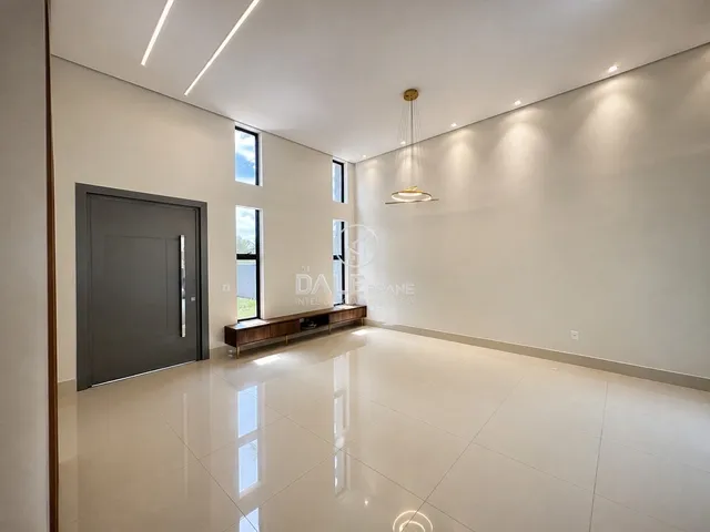 Casa com 500m² 4 quartos e 4 banheiros, à venda, no bairro Setor Habitacional Arniqueira (Águas Claras) em Brasília