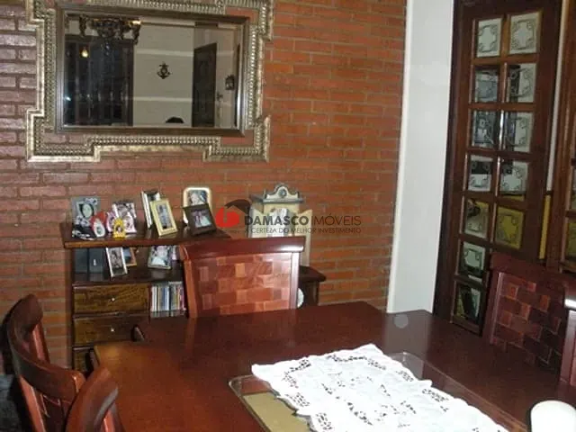 Casa com 280m² 3 quartos e 2 banheiros, à venda, no bairro Santa Paula em São Caetano do Sul