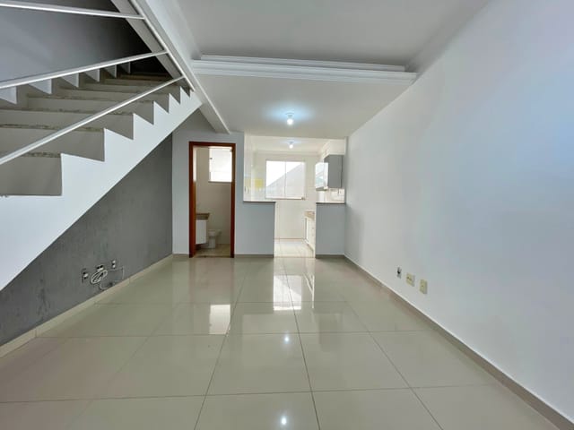 Foto do Casa - Casa geminada para locação com 2 quartos, armários planejados, e uma vaga coberta, Planalto, Belo Horizonte, MG | Deltalar Imóveis