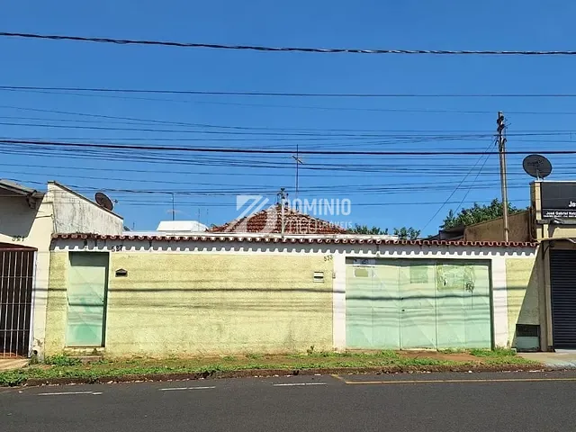 Casa com 268m² 3 quartos e 2 banheiros, à venda, no bairro Fabrício em Uberaba