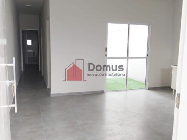 Casa com 125m², à venda, no bairro Residencial e Comercial Portal dos Eucaliptos em Pindamonhangaba