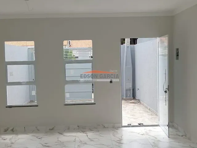Casa 2 quartos e 1 banheiro, à venda, no bairro Parque São Bento em Sorocaba