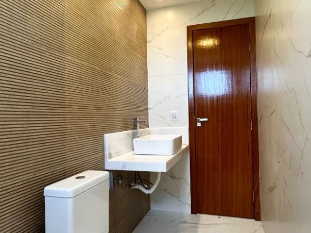 Casa com 224m² 3 quartos e 3 banheiros, à venda, no bairro Morada de Laranjeiras em Serra