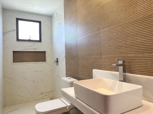 Casa com 224m² 3 quartos e 3 banheiros, à venda, no bairro Morada de Laranjeiras em Serra