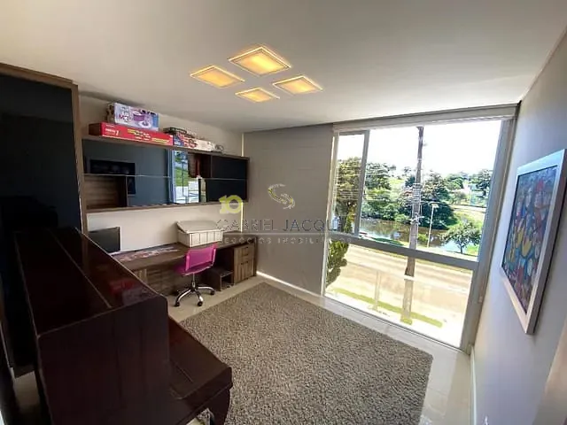 Casa com 360m² 4 quartos e 6 banheiros, à venda, no bairro Cidade Universitária Pedra Branca em Palhoça