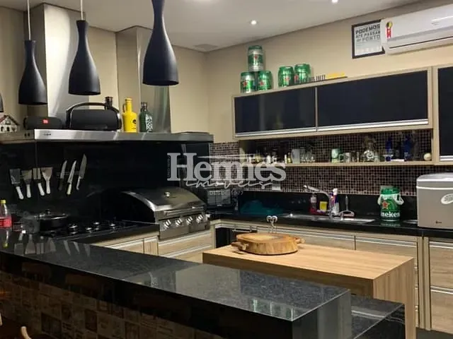 Casa com 926m² 3 quartos e 6 banheiros, à venda, no bairro Parque Brasil 500 em Paulínia