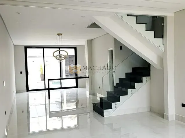Casa com 175m² 3 quartos e 4 banheiros, à venda, no bairro Portal dos Ipês (Polvilho) em Cajamar