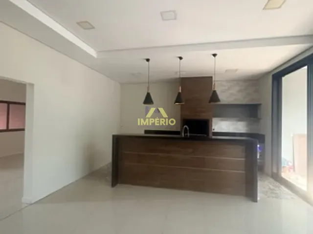 Casa com 205m² 3 quartos e 2 banheiros, à venda, no bairro Jardim Guarujá em Salto