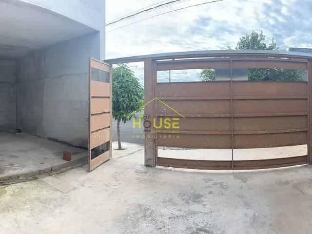 Casa com 200m², à venda, no bairro Votuporanga I em Votuporanga