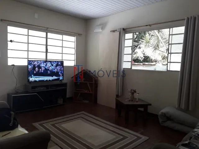 Casa com 500m² 3 quartos e 2 banheiros, à venda, no bairro Alvinópolis em Atibaia