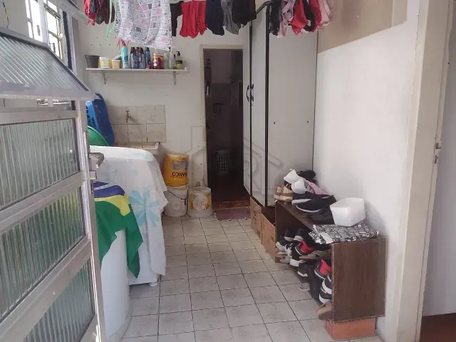 Casa com 300m² 2 quartos e 1 banheiro, à venda, no bairro Jardim Zaira em Mauá
