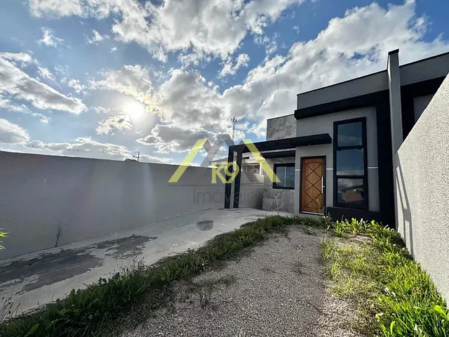 Casa com 180m² 3 quartos e 1 banheiro, à venda, no bairro Guarani em Colombo