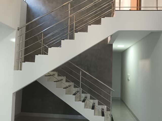 Foto do Casa - Sobrado a venda, 3 Quartos, 3 Vagas, 180M², Setor Três Marias, Goiânia - GO | Mira Imóveis