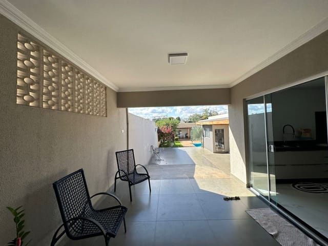 Casa com 580m², à venda, no bairro Jardim Santo Amaro em Cambé