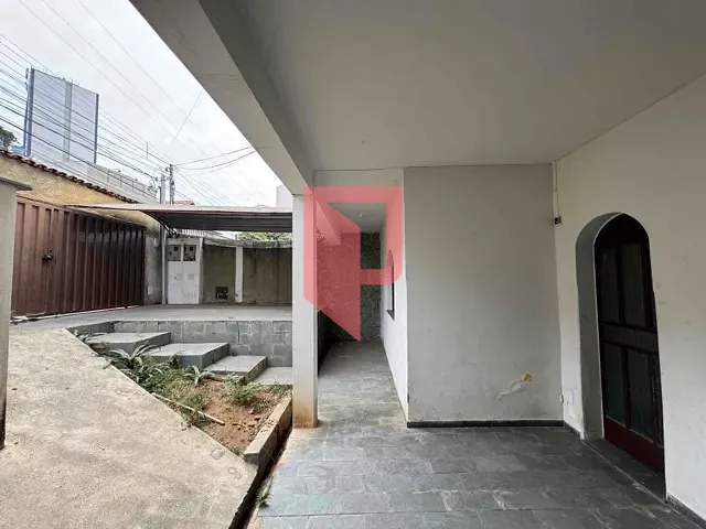 Casa 3 quartos e 3 banheiros, para alugar, no bairro Caiçaras em Belo Horizonte