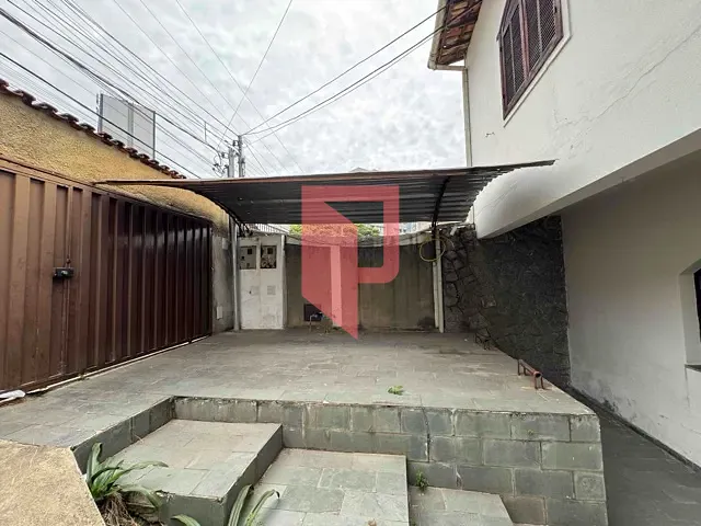 Casa 3 quartos e 3 banheiros, para alugar, no bairro Caiçaras em Belo Horizonte