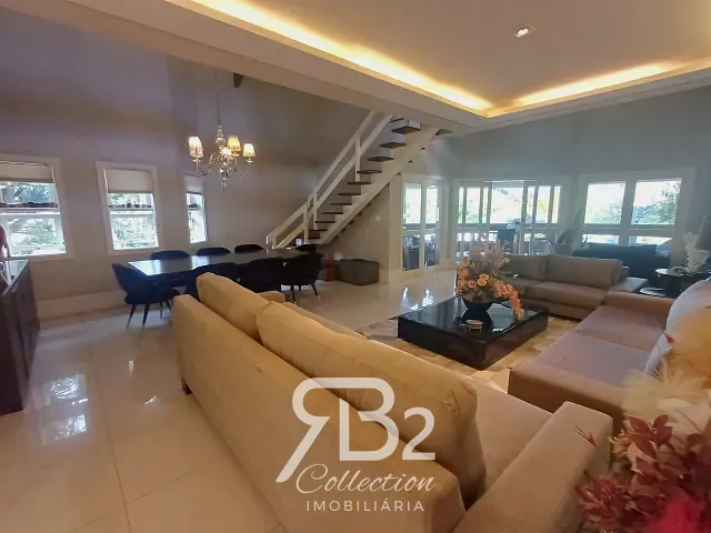 Casa 4 quartos e 6 banheiros, para alugar, no bairro Vista Alegre em Vinhedo