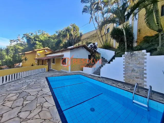 Casa com 632m² 3 quartos e 3 banheiros, à venda, no bairro Morro Branco em Guararema