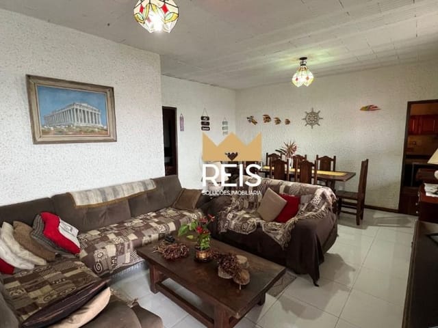 Casa com 1534m², à venda, no bairro Centro em Mangaratiba