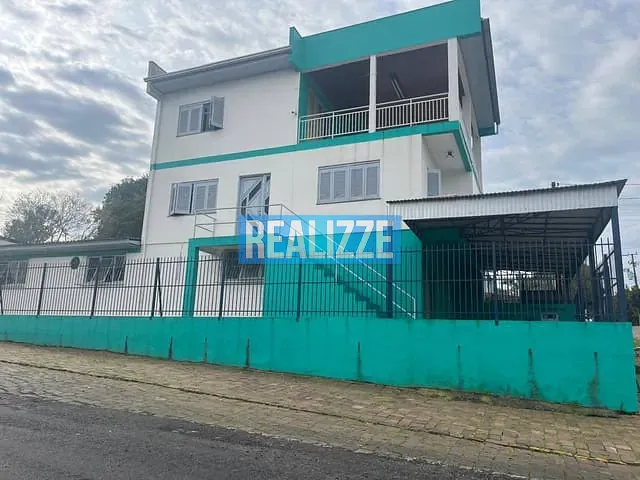 Casa com 222m² 2 quartos e 2 banheiros, à venda, no bairro Alberto Borella em Marau