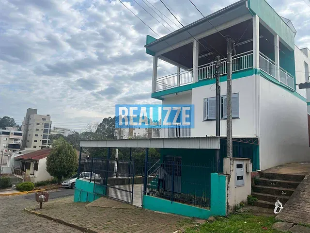 Casa com 222m² 2 quartos e 2 banheiros, à venda, no bairro Alberto Borella em Marau
