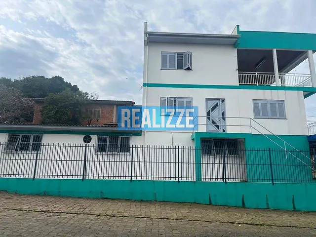 Casa com 222m² 2 quartos e 2 banheiros, à venda, no bairro Alberto Borella em Marau