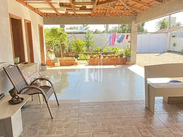 Casa 3 quartos e 2 banheiros, à venda, no bairro xv de novembro em Tijucas