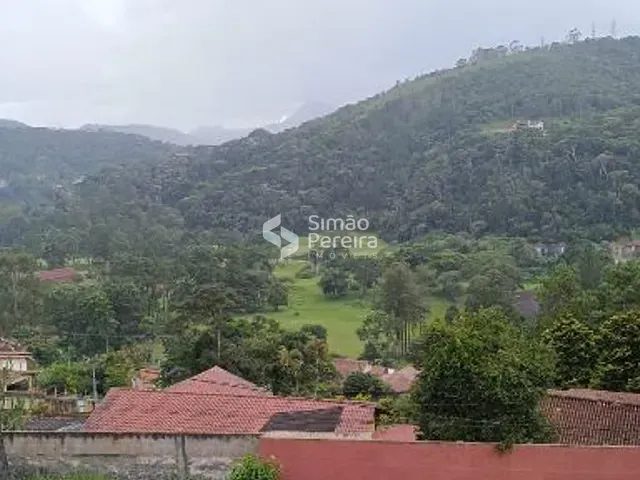 Casa com 151m² 3 quartos e 3 banheiros, à venda, no bairro Golfe em Teresópolis