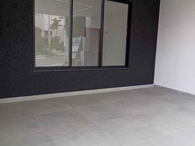 Casa 4 quartos e 5 banheiros, à venda, no bairro Loteamento Residencial Colina do Belém em Taubaté