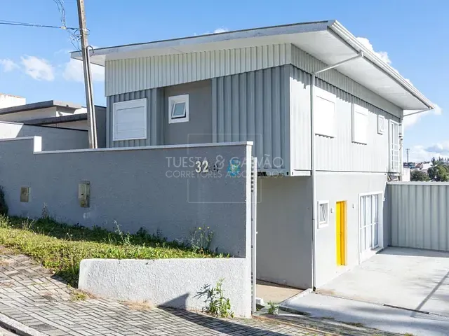 Casa com 172m² 4 quartos e 4 banheiros, para alugar, no bairro São Braz em Curitiba