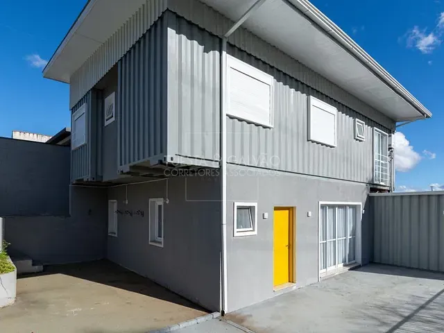 Casa com 172m² 4 quartos e 4 banheiros, para alugar, no bairro São Braz em Curitiba