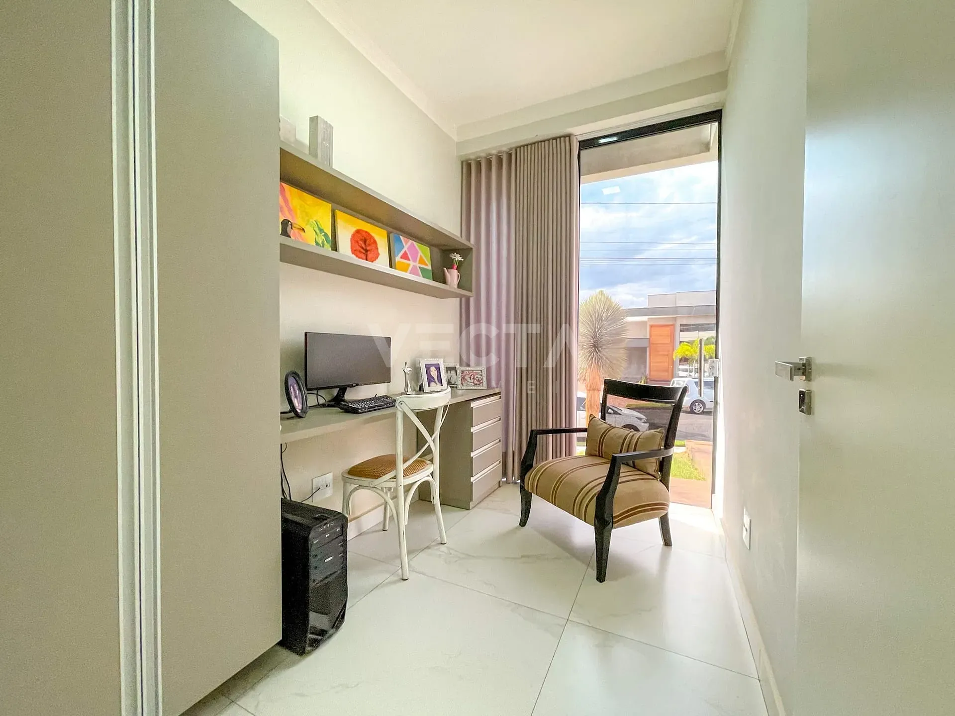 Casa, 3 quartos, 212 m² - Foto 2