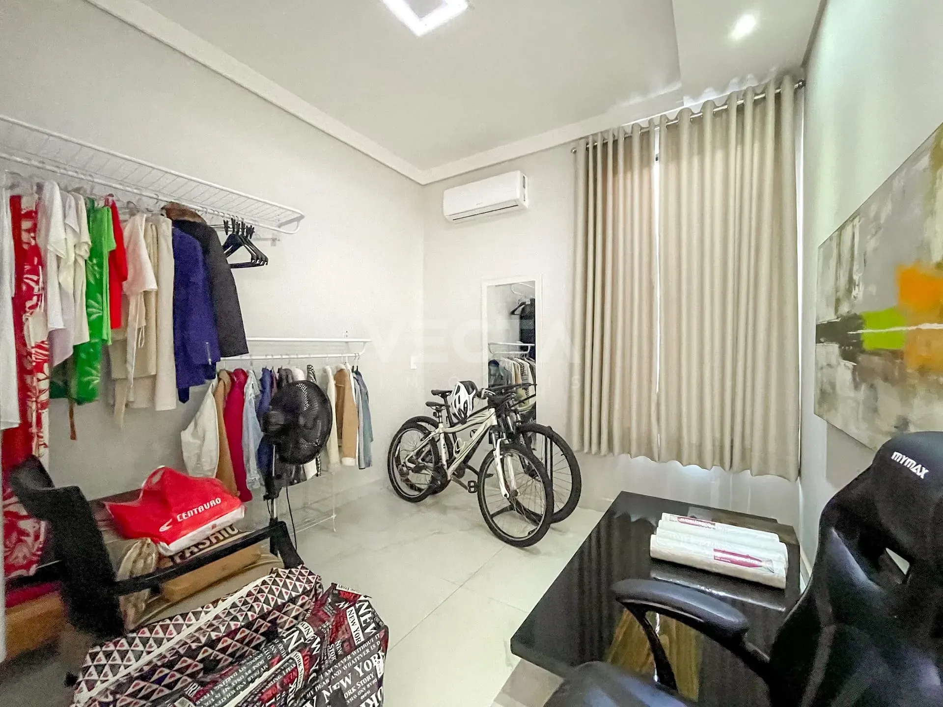 Casa, 3 quartos, 212 m² - Foto 4