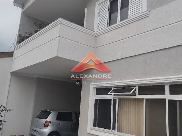 Casa 4 quartos e 2 banheiros, à venda, no bairro Jardim Ismênia em São José dos Campos