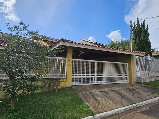Casa com 296m² 3 quartos e 3 banheiros, à venda, no bairro Boa Vista em Piracaia