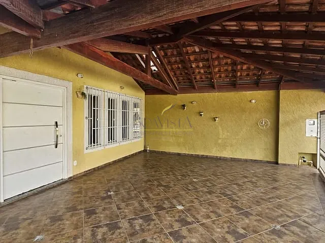 Casa com 296m² 3 quartos e 3 banheiros, à venda, no bairro Mirante do Cachoeira em Piracaia