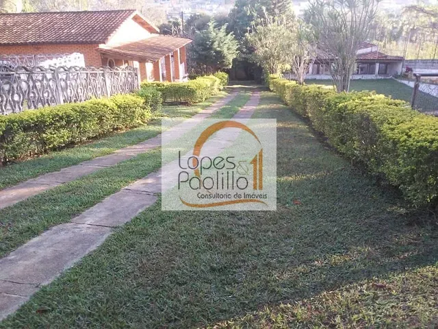 Casa com 2100m² 4 quartos e 3 banheiros, à venda, no bairro Jardim Estância Brasil em Atibaia