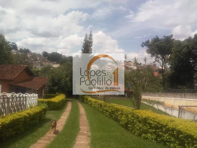 Casa com 2100m² 4 quartos e 3 banheiros, à venda, no bairro Jardim Estância Brasil em Atibaia