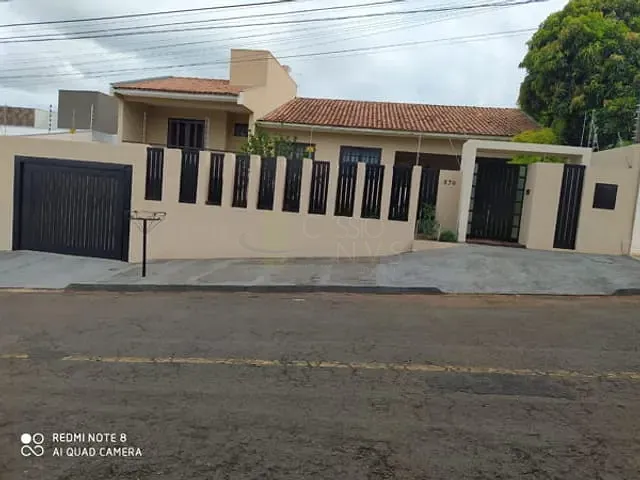 Casa com 600m² 3 quartos e 4 banheiros, à venda, no bairro Bairro da Igrejinha em Apucarana