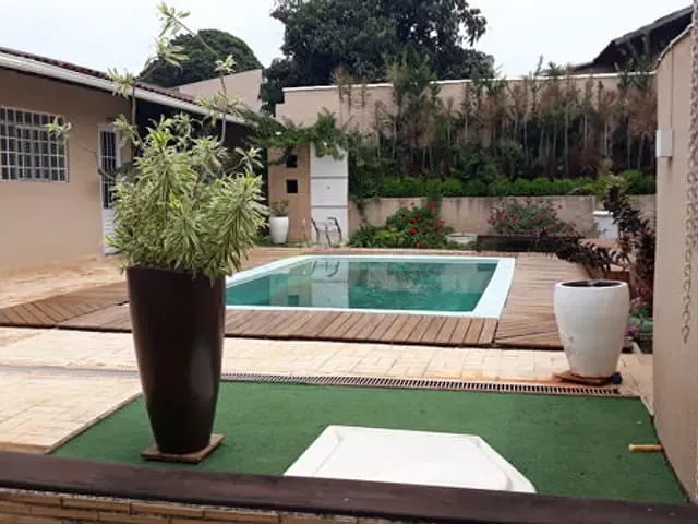 Casa com 600m² 3 quartos e 4 banheiros, à venda, no bairro Bairro da Igrejinha em Apucarana