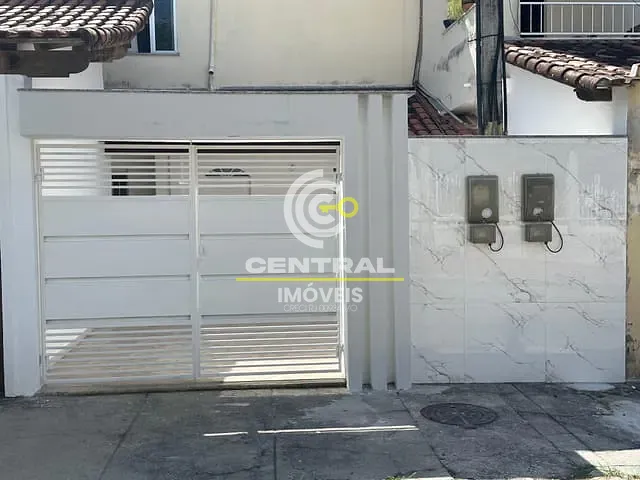 Casa 2 quartos e 1 banheiro, à venda ou para alugar, no bairro Centro em Itaboraí