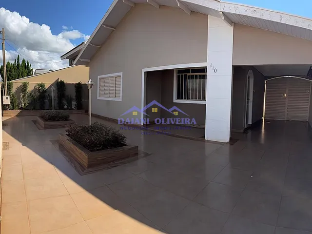 Casa com 200m² 3 quartos e 2 banheiros, à venda ou para alugar, no bairro MORADA DO SOL em Cambará