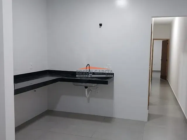Casa 2 quartos e 1 banheiro, à venda, no bairro Jardim Santa Marta em Sorocaba