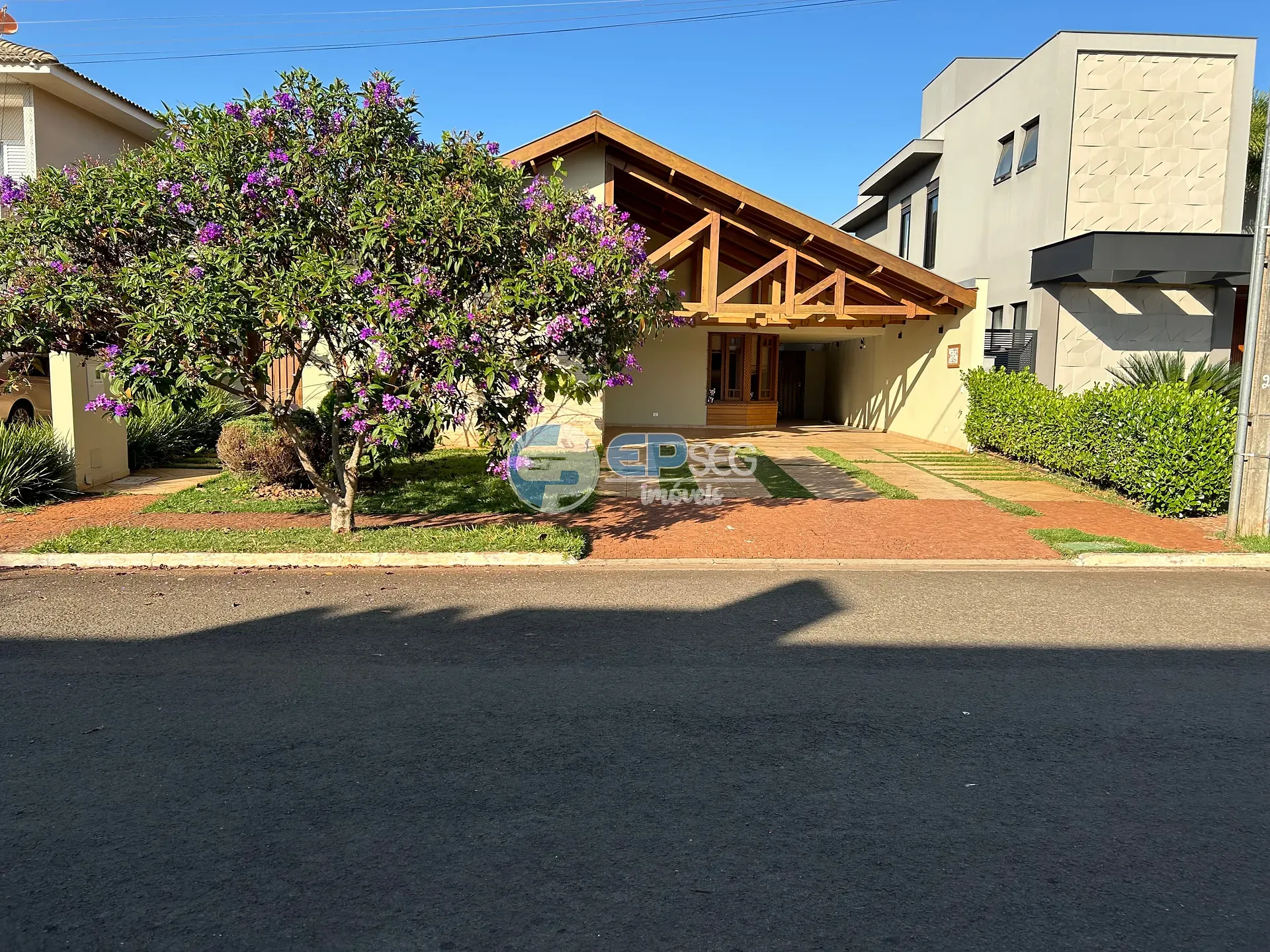 Casa, 3 quartos, 302 m² - Foto 2