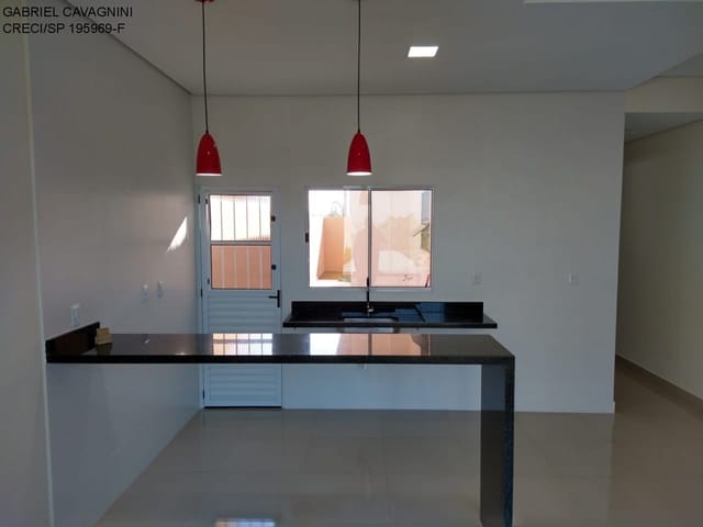 Casa com 67m² 2 quartos e 2 banheiros, à venda, no bairro Jardim São Lucas em Salto de Pirapora