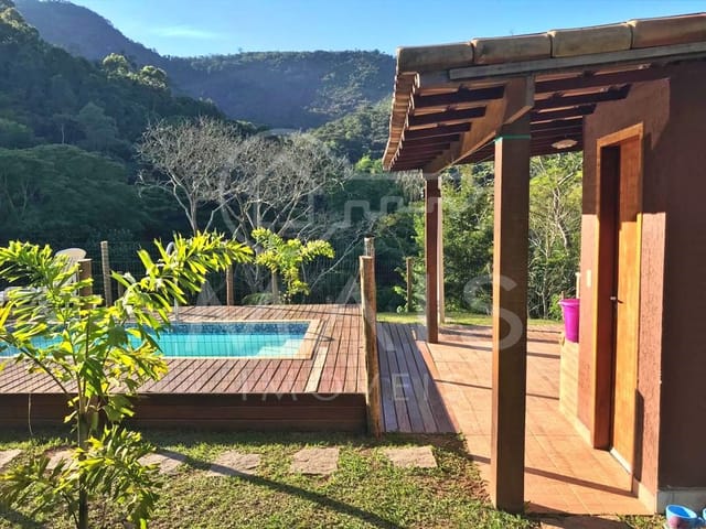 Foto do Casa - Casa com 2 dormitórios à venda, 80 m² por R$ 550.000,00 - Alberto Torres - Areal/RJ | Istelet Imóveis